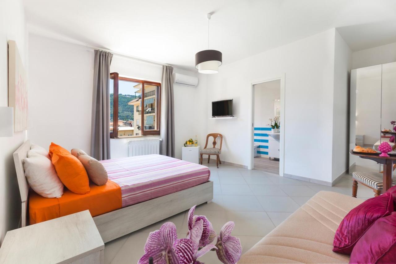 Estate4Home - Sofia Flora Piano di Sorrento Bagian luar foto